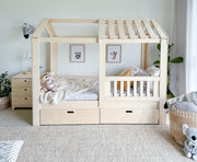 Holiday house bed PLY
