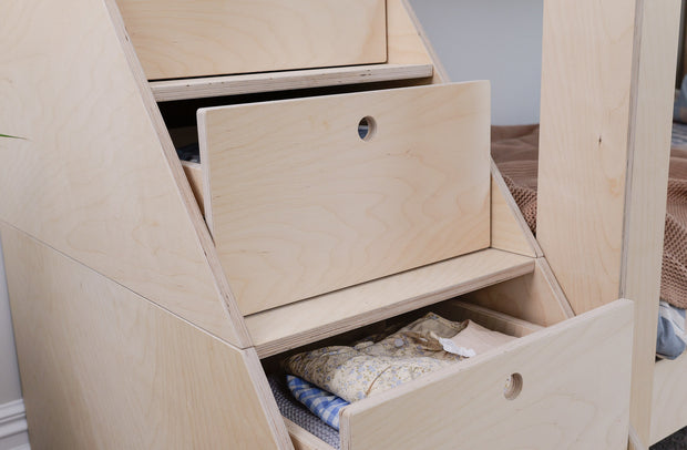 Staircase with 4 drawers New Version