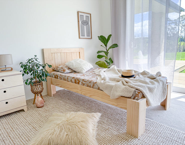 Solid bed PINE