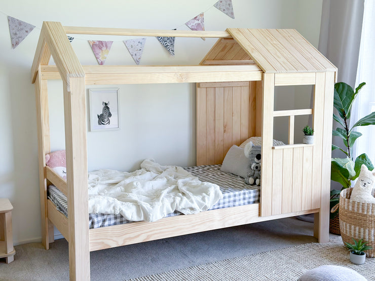 Holiday house bed PINE