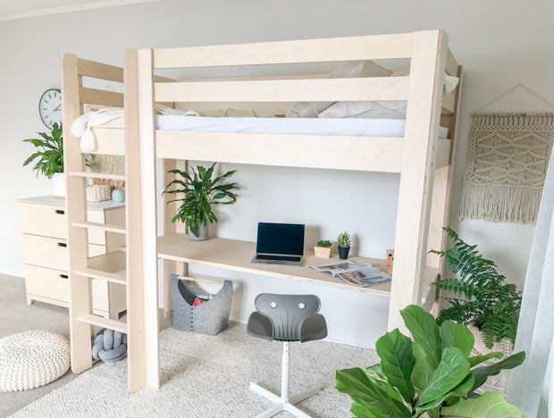 Classic Loft bed with desk