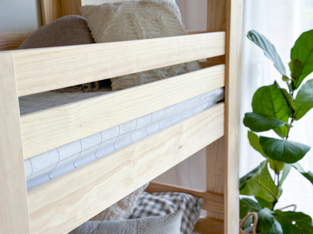 Classic Triple vertical bunk bed PINE