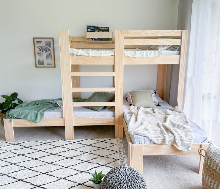 Classic Triple L-shaped bunk bed PINE