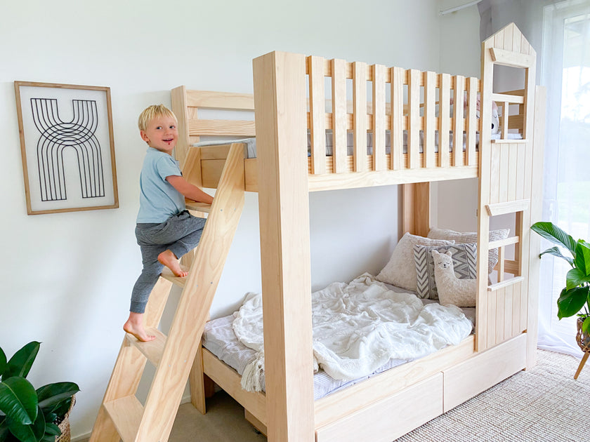 Country bunk bed PINE – Magic of wood NZ