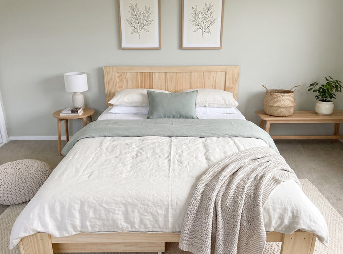 Solid Double bed PINE