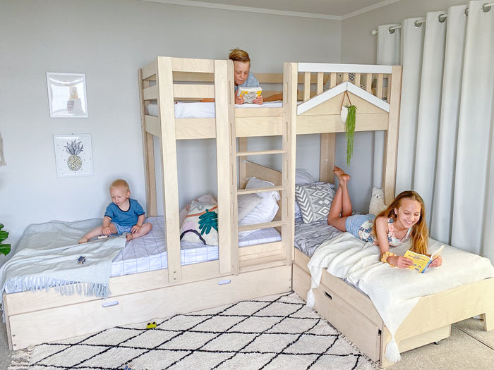 Cozy L-shaped Triple bunk bed